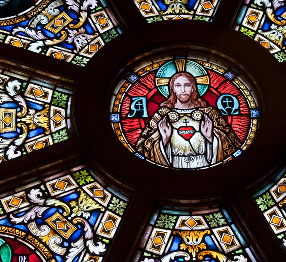 St. 艾尔大教堂彩色玻璃窗