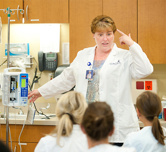 Gonzaga's Nursing students gain valuable experience in a simulation lab course