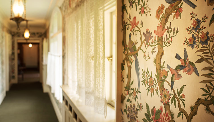 Bozarth Mansion interior