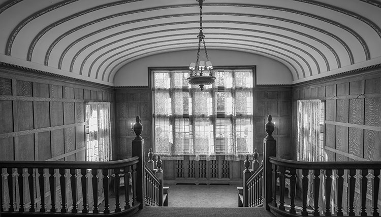 Bozarth Mansion interior