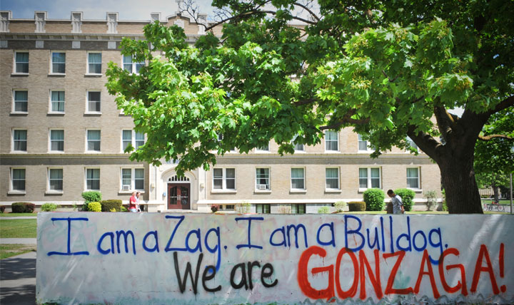 'I am a Zag. I am a Bulldog. We are Gonzaga!' written on the Zag wall.