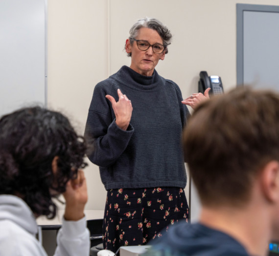 Professor Pam Minty teaching. 