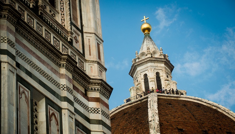 Students enjoy their last weeks in Florence, Italy at the end of the school year studying abroad. 