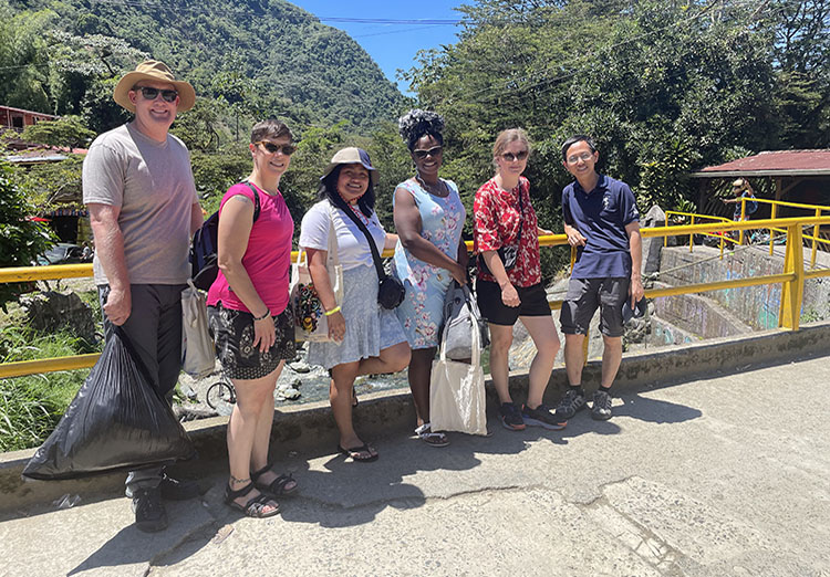 Six students in Cali, Colombia for the Master's in Organizational Leadership study abroad