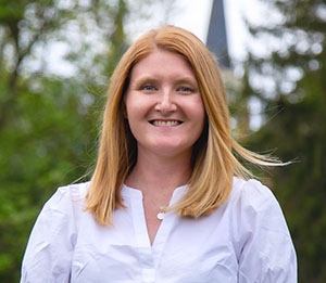 Erin Magnuson Profile Photo on Campus