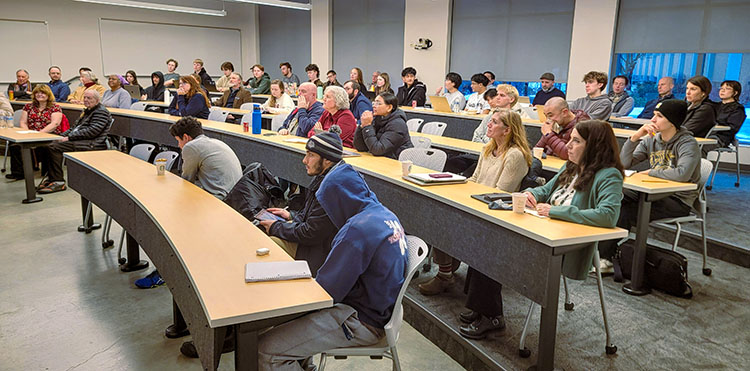 Audience in Bollier 120