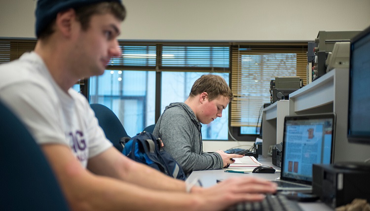 Students working on the computer.