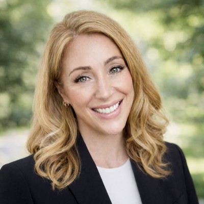 Sarah Kinsella Headshot