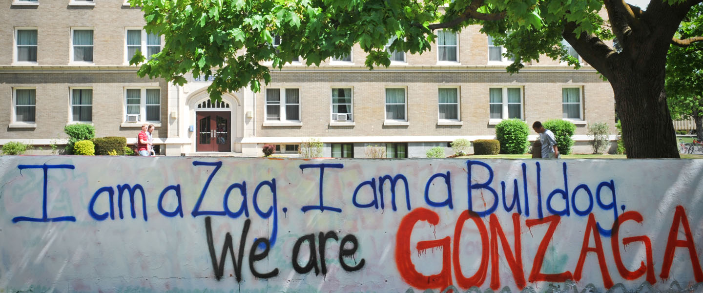 Wall on campus with sign reading I am a Zag. I am a Bulldog. We are Gonzaga. 