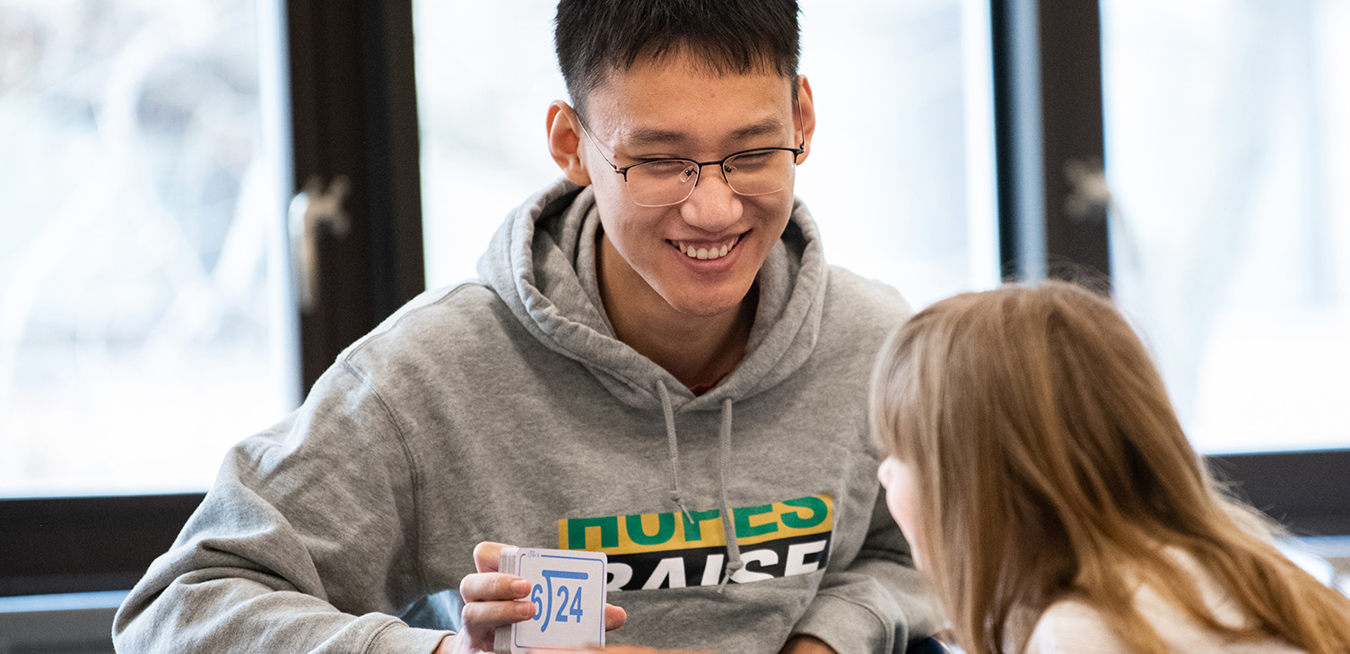 Lida Chen (’25, computer science) was one of many students from the math department who volunteered to tutor children on Saturdays.
