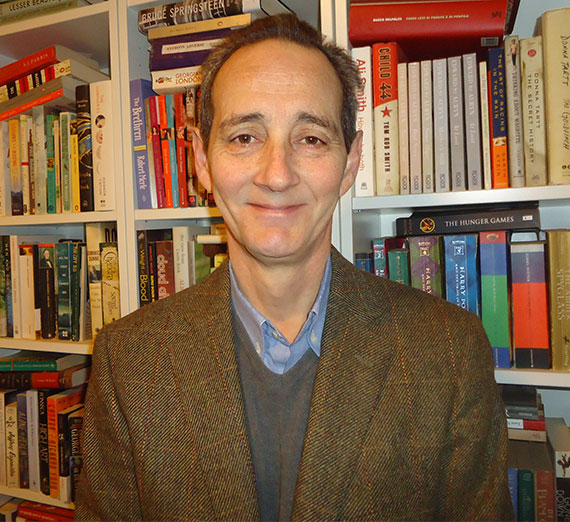 Martino Traxler teaches philosophy at Gonzaga University in Florence. 