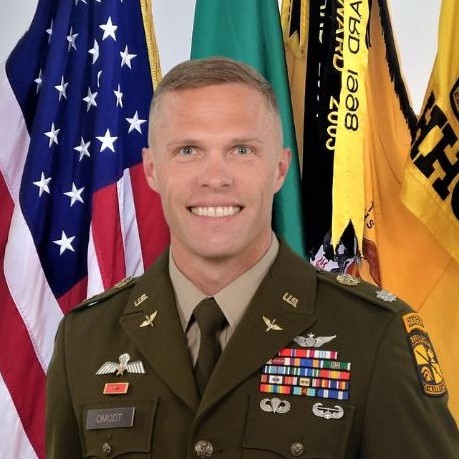 Headshot of LTC Michael Omodt