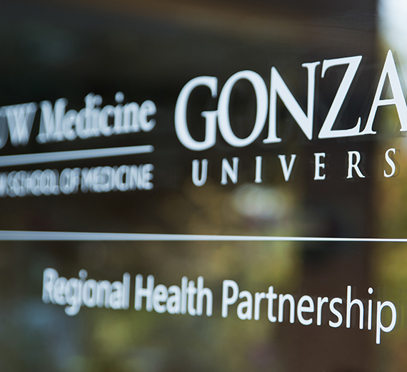In a joint partnership between Gonzaga and the University of Washington, community members joined together to be welcomed by medical students in the newly renovated Schoenberg center on September 29th, 2016.
