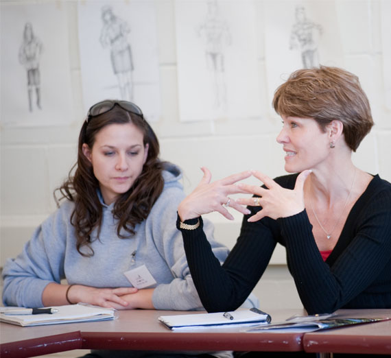 Students having a discussion in class 