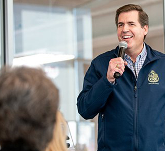 President McCulloh Speaks to a crowd