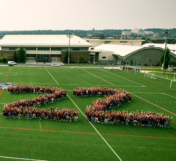 Students form "22" on Herak Lawn 