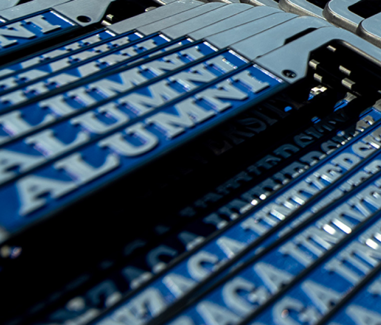 car license plate frames with text "ALUMNI GONZAGA UNIVERSITY"