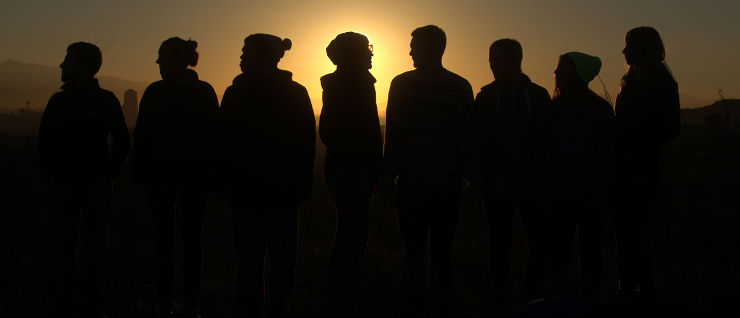 51�Թ�s silhouetted by sunset