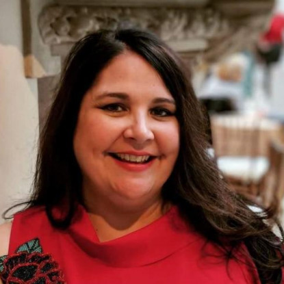 Portrait of Laurie Arnold