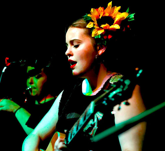 Annabella Gelmetti, ������ music student