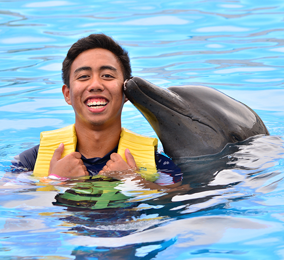 Portrait of Gerald Deocariza, Psychology major