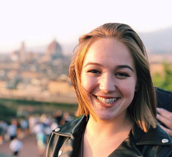 Portrait of Julia Drexelius, Gonzaga University's 2020 recipient of the Peter G. Pauw Award for Distinction in Biology.