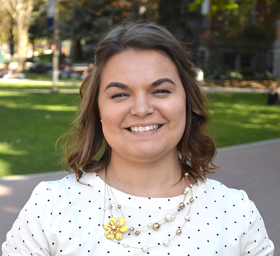 Portrait of Sidnee Grubb, Communication Studies major