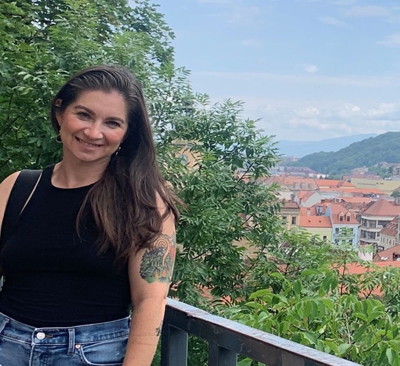 Justine Baron in Romania