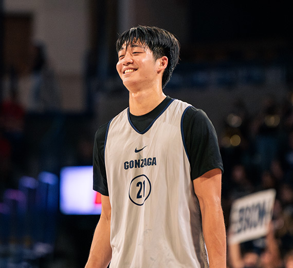 Gonzaga basketball player Jun Seok Yeo