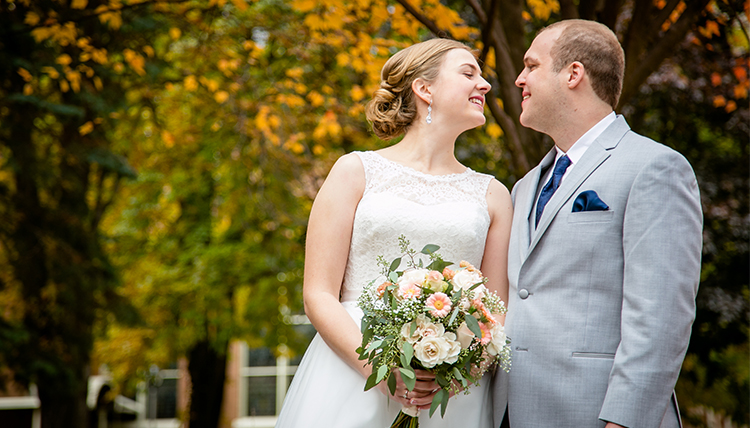 Gonzaga grads marry - Emily Cronin and David Sackmann