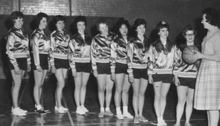 1961 womens basketball team
