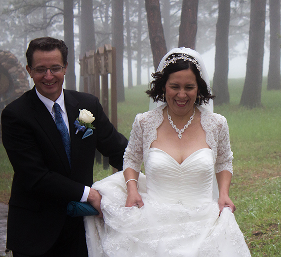 wedding couple outdoors