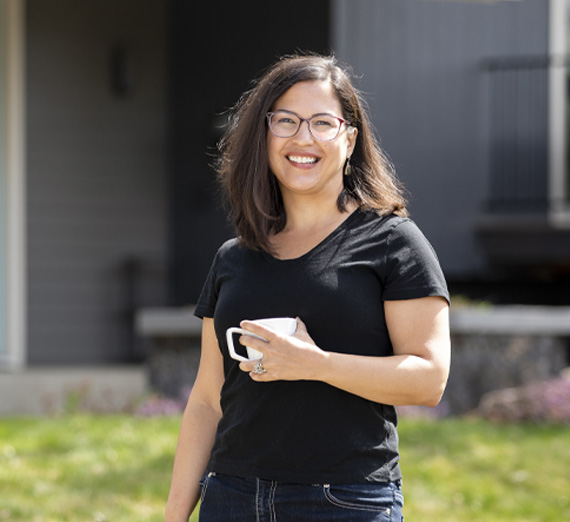 Dr. Amy Eddy in her front yard