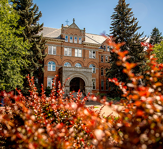 Summer scene of campus (GU photo)