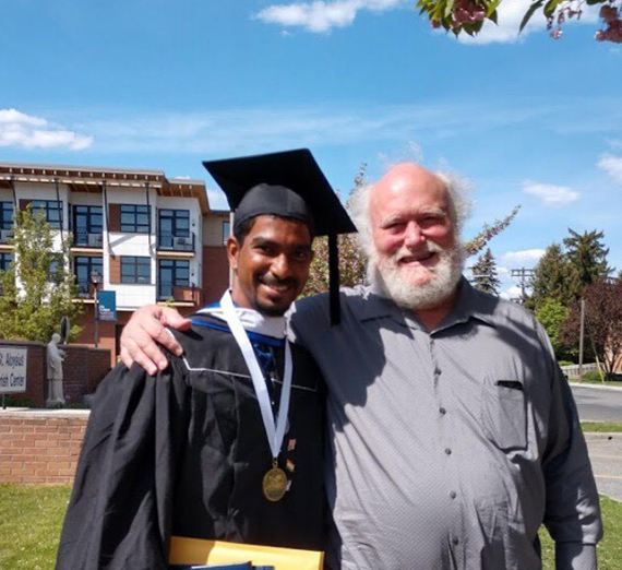 Gonzaga students Manojprabhakaran (Manoj) Thirupal and Aaron Danowski