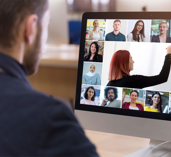 sq Growth in Online Graduate Programs a VIRTUAL REALITY