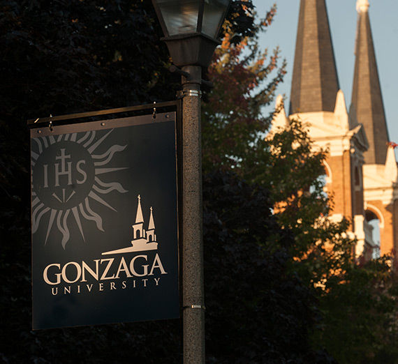 A sign reading "Gonzaga" on the school's campus.