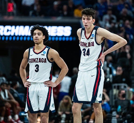 Former Gonzaga basketball players Andrew Nembhard (left) and Chet Holmgren (right) are now playing in the NBA.