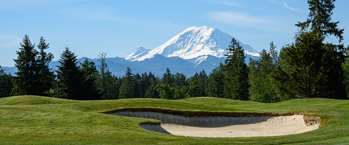 Golf course with Mt. Rainer in the background