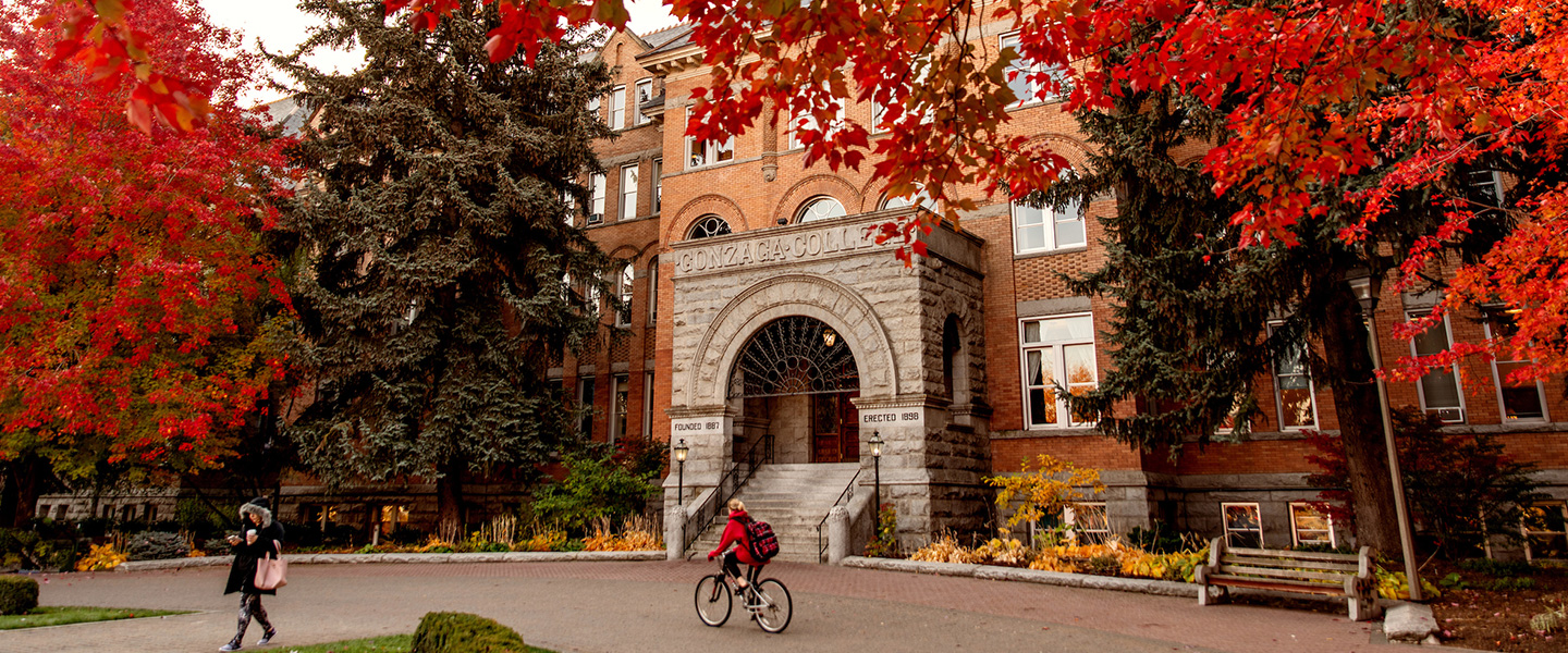 College Hall (Ad Building) in autumn